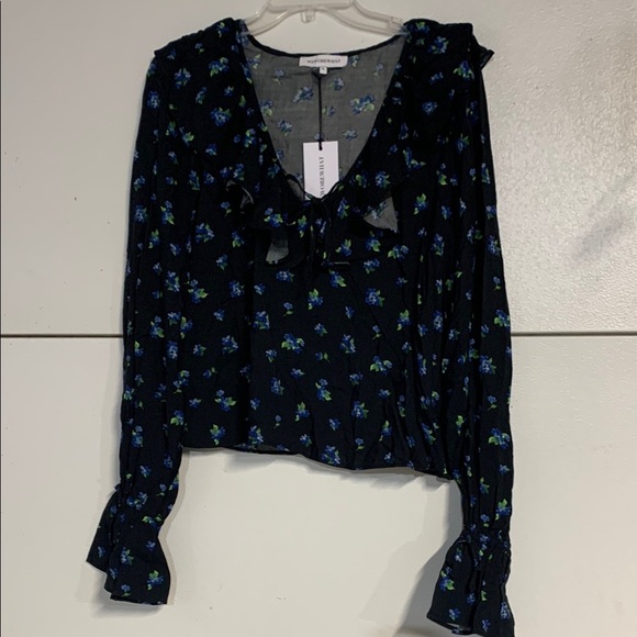 WEWOREWHAT BLACK RUFFLE FLORAL BLOUSE XL NEW WITH TAGS - Picture 2 of 7